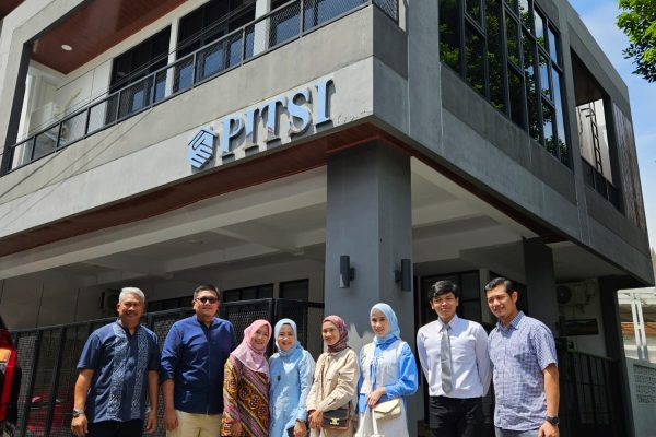 Kunjungan dari Bank Riau Kepri Syariah Kunjungan dari Bank Riau Kepri Syariah